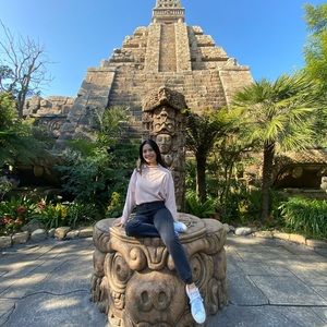 Meet your Posher, Maricris